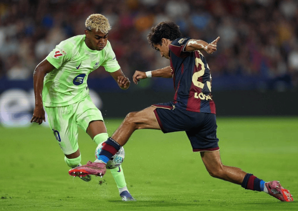 曼联太子迷失西班牙！亚马尔拯救球队，巴萨3-2让升班马豪言落空